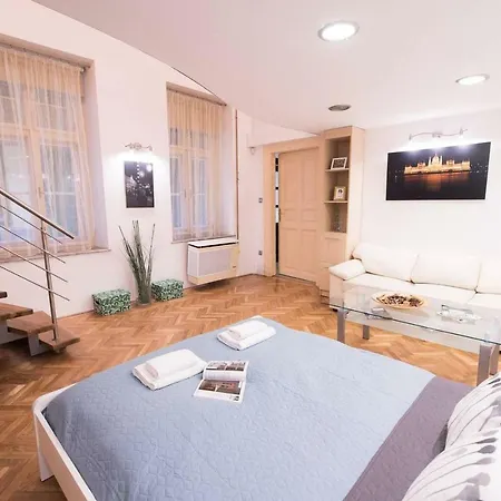 Apartment Perfectly Located Comfy Budapest